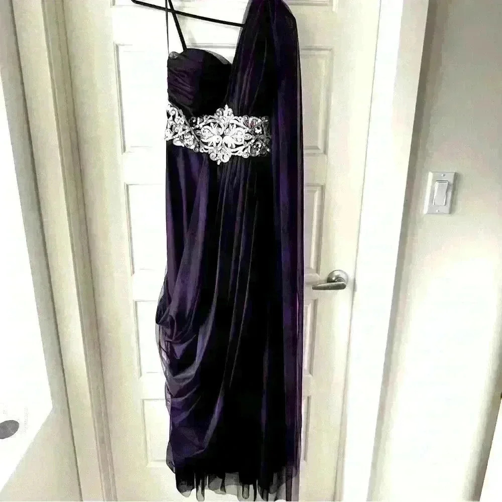 ZAHARAS VIOLET PURPLE  GOWN SILVER SEQUINS SIZE 2
